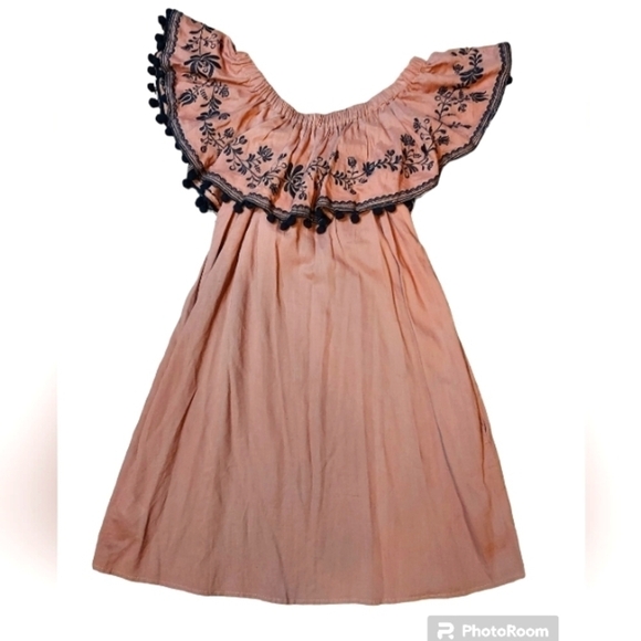 Umgee Med Embroidered off shoulder ruffle black pompom trim - Picture 2 of 15